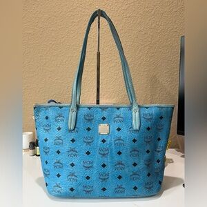 MCM BLUE VISETOS ZIPPERED SMALL TOTE BAG